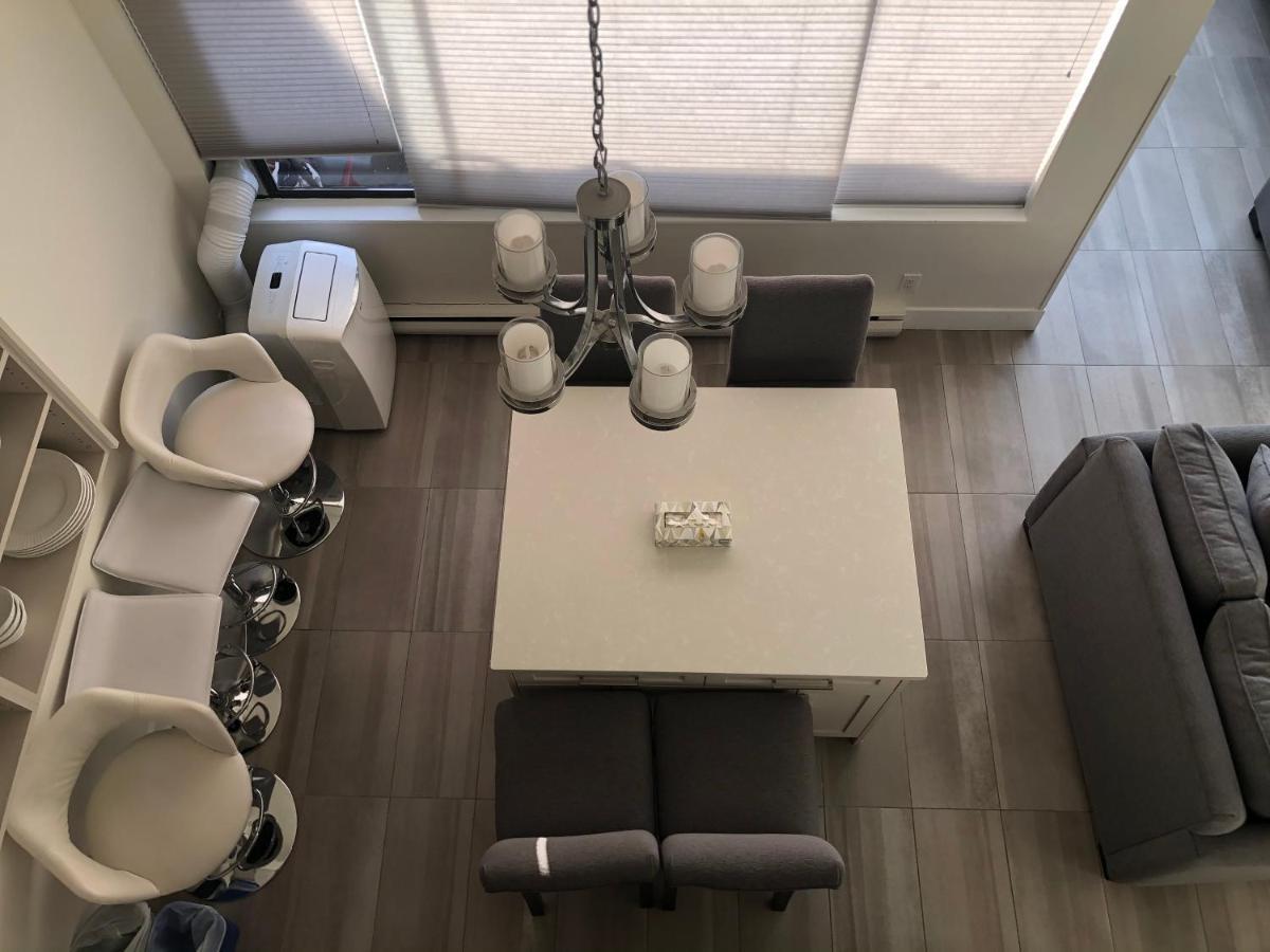 Hearthstone Lodge Loft, Village Centre, Private Hot Tub, Sleeps 6 惠斯勒 外观 照片